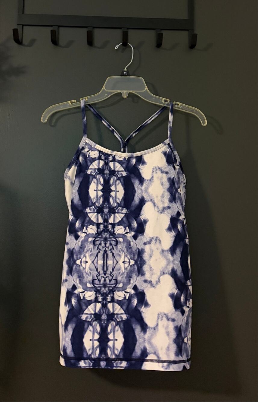 Lululemon Blue and White Patterned Razorback Tank Top